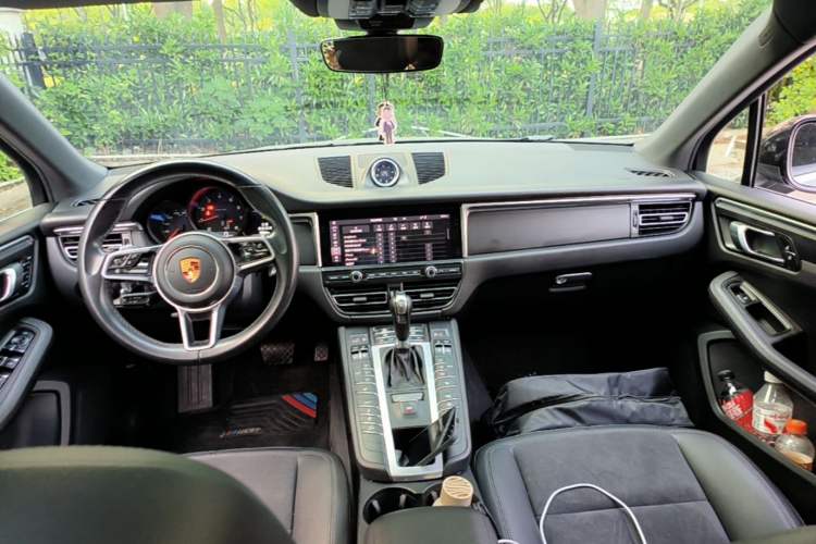 Used Porsche Macan 2020 Macan 2.0T Center Console