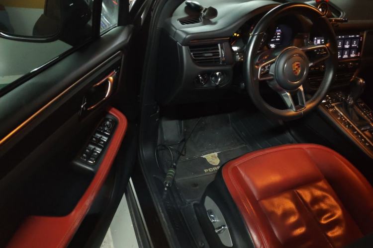 Used Porsche Macan 2020 Macan 2.0T Driver Seat