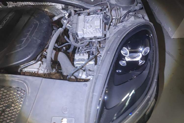 Used Porsche Macan 2020 Macan 2.0T Engine Bay Left