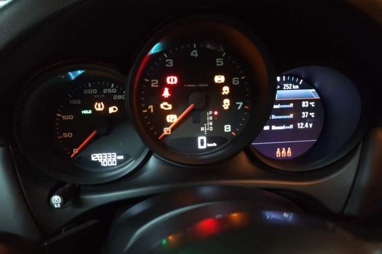 Used Porsche Macan 2020 Macan 2.0T Instrument Cluster