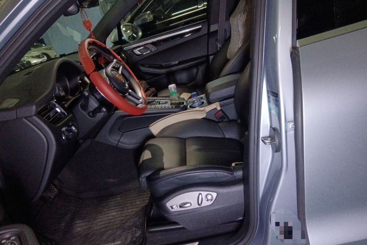 Used Porsche Macan 2020 Macan S 3.0T Left Front Seat