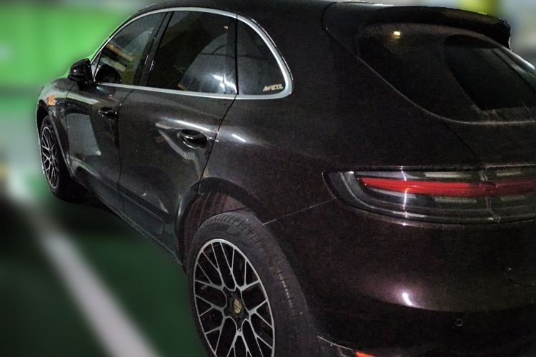 Used Porsche Macan 2020 Macan 2.0T Rear Left 45 Deg