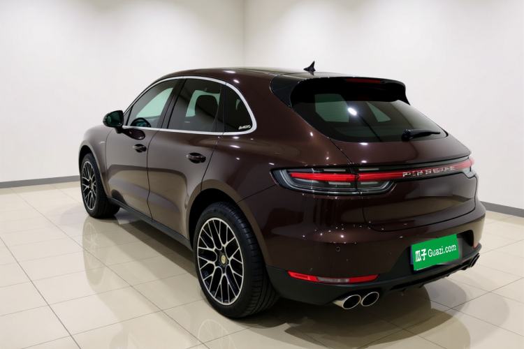 Used Porsche Macan 2020 Macan 2.0T Rear Left 45 Deg