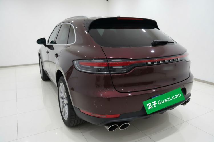 Used Porsche Macan 2020 Macan 2.0T Rear Left 45 Deg