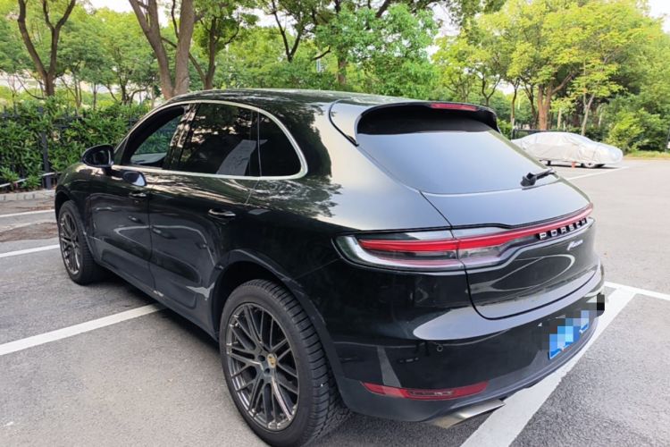 Used Porsche Macan 2020 Macan 2.0T Rear Left 45 Deg