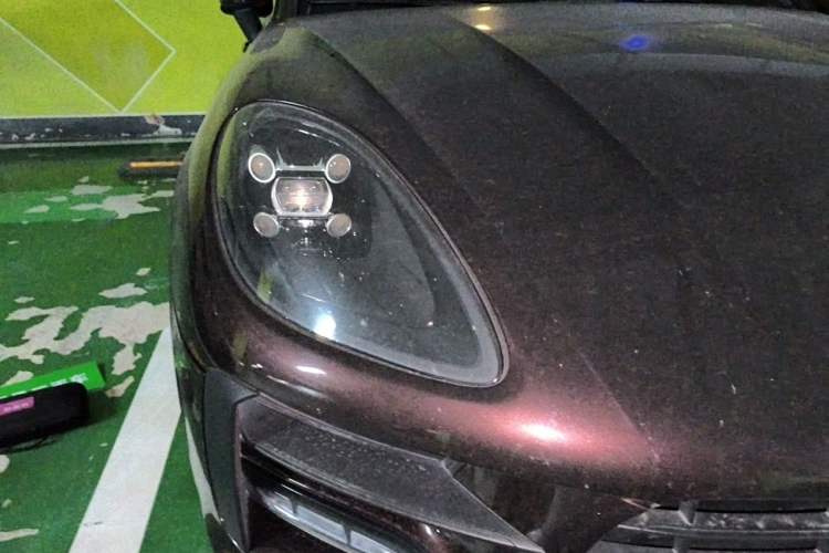 Used Porsche Macan 2020 Macan 2.0T Right Front Headlight