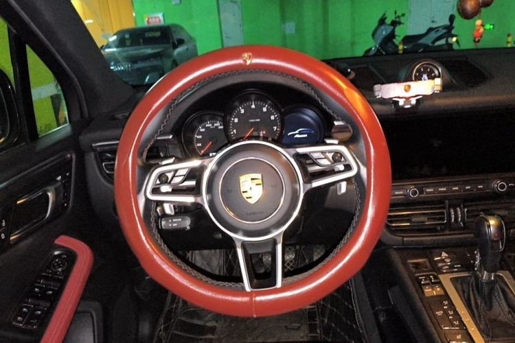 Used Porsche Macan 2020 Macan 2.0T Steering Wheel