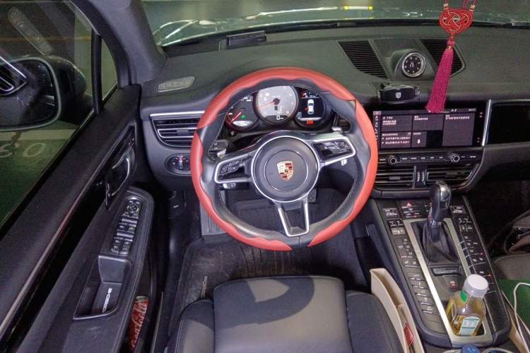 Used Porsche Macan 2020 Macan S 3.0T Steering Wheel