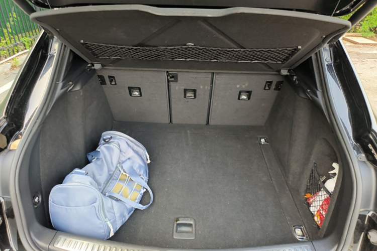 Used Porsche Macan 2020 Macan 2.0T Trunk