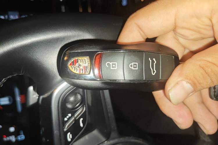 Used Porsche Macan 2020 Macan 2.0T Vehicle Key