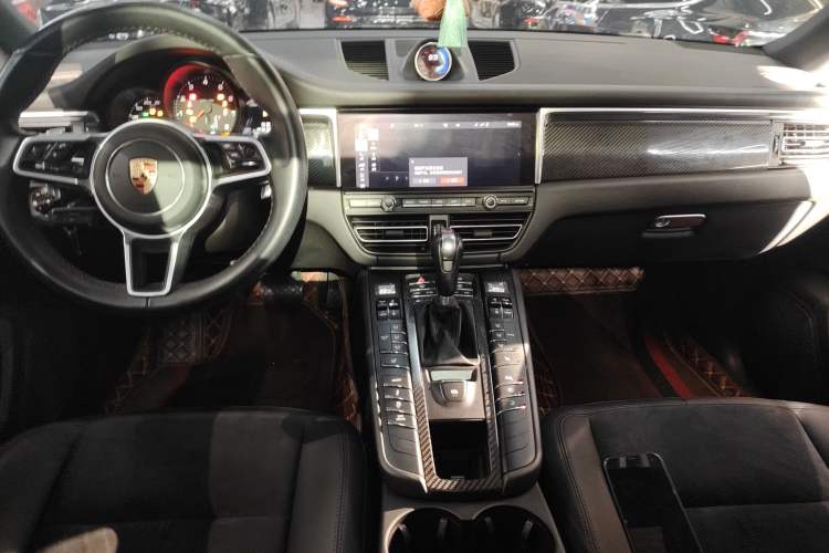 Used Porsche Macan 2020 Macan 2.0T Audio And AC Panel