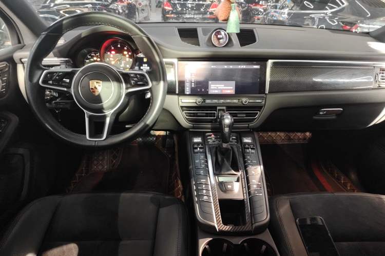 Used Porsche Macan 2020 Macan 2.0T Center Console