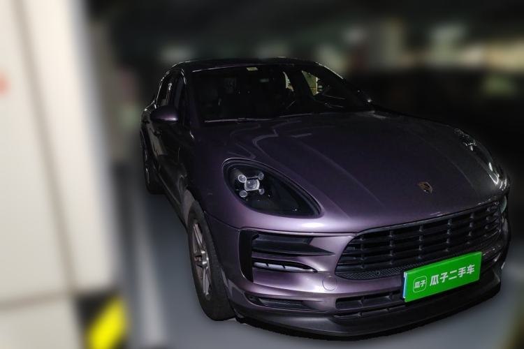 Used Porsche Macan 2020 Macan 2.0T Front Right 45 Deg