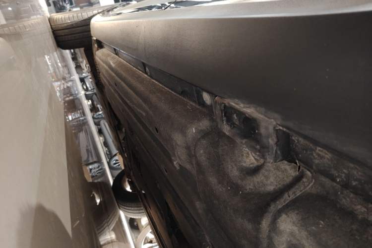 Used Porsche Macan 2020 Macan 2.0T Left Side Sill