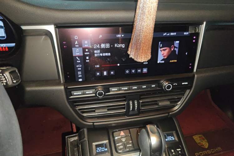 Used Porsche Macan 2020 Macan 2.0T Audio And AC Panel