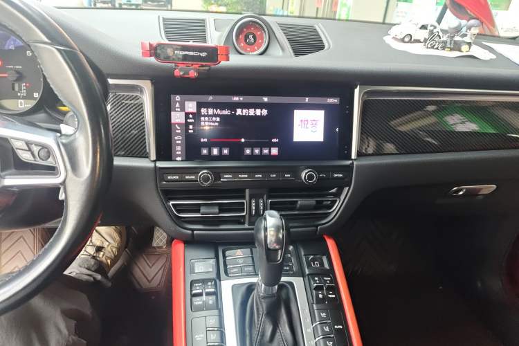 Used Porsche Macan 2020 Macan 2.0T Audio And AC Panel