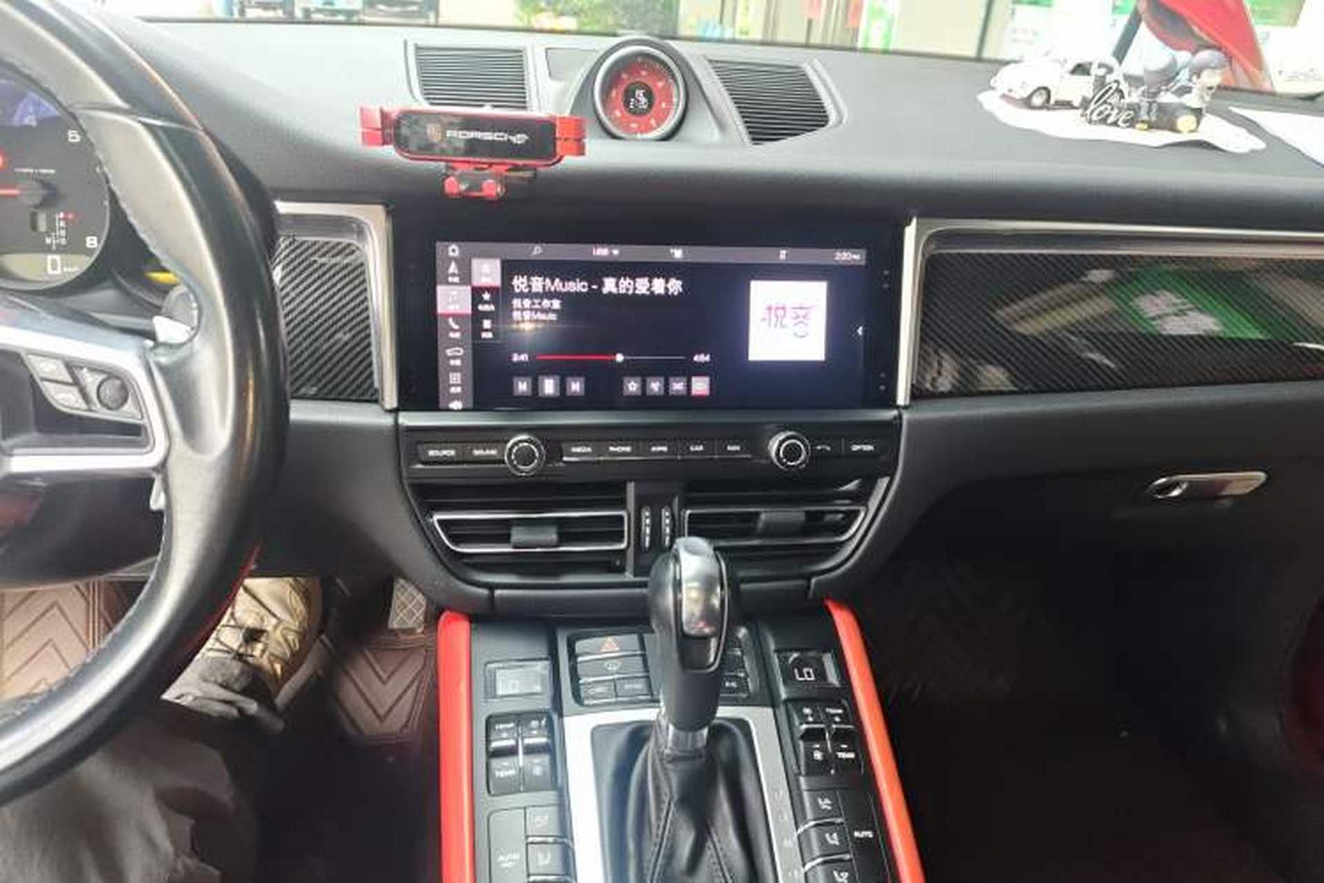 Used Porsche Macan 2020 Macan 2.0T Audio And AC Panel
