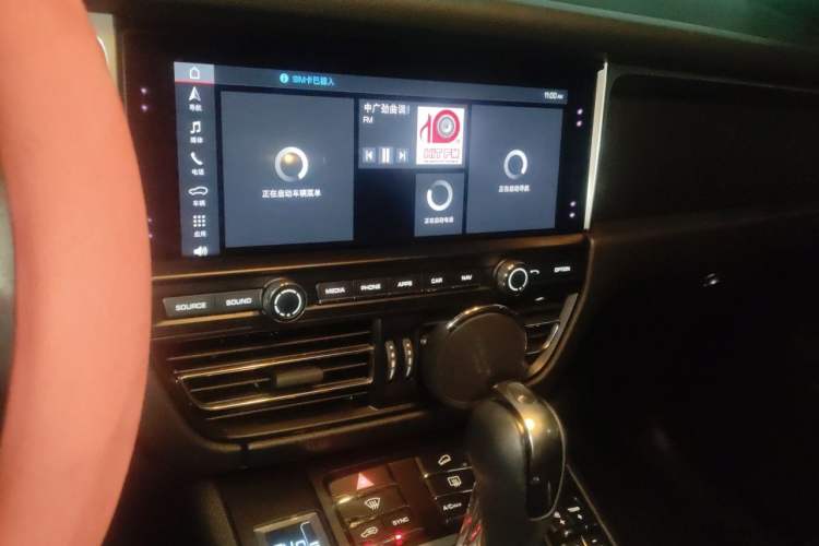 Used Porsche Macan 2020 Macan 2.0T Audio And AC Panel