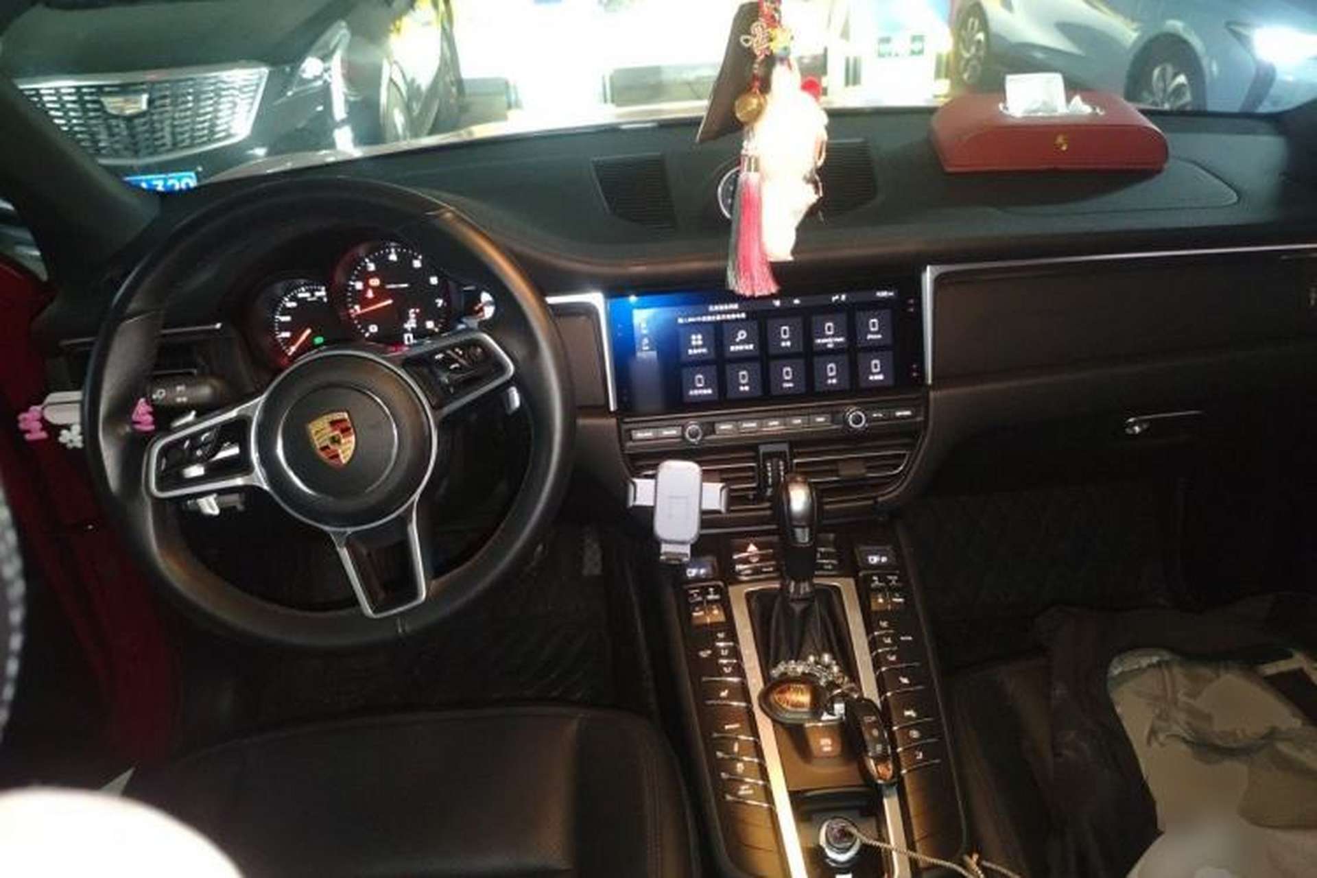 Used Porsche Macan 2020 Macan 2.0T Center Console