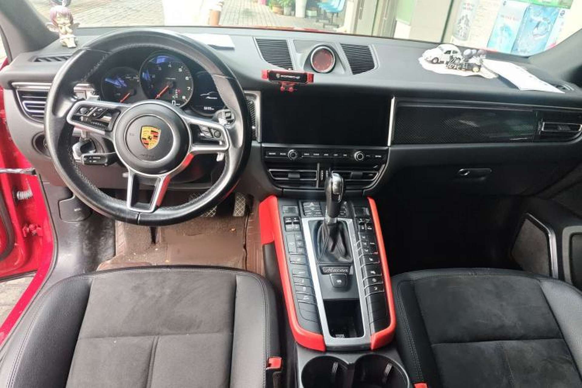 Used Porsche Macan 2020 Macan 2.0T Center Console