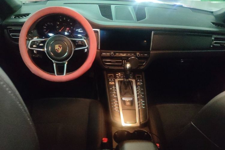 Used Porsche Macan 2020 Macan 2.0T Center Console