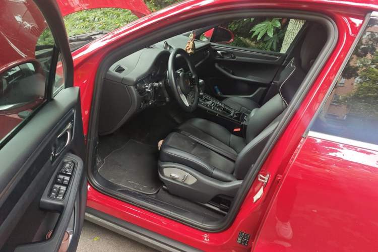 Used Porsche Macan 2020 Macan 2.0T Driver Seat