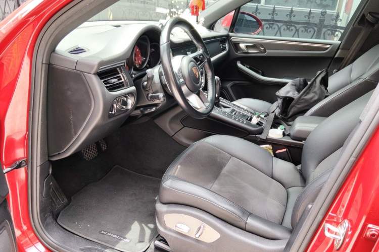 Used Porsche Macan 2020 Macan 2.0T Driver Seat