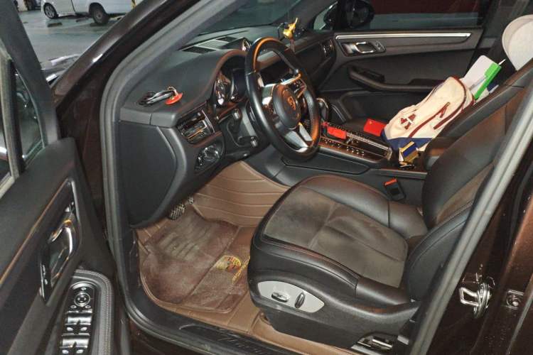 Used Porsche Macan 2020 Macan 2.0T Driver Seat