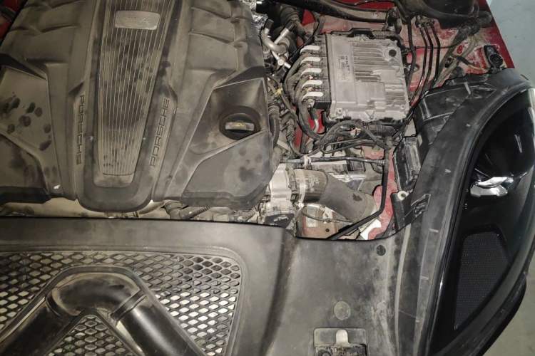 Used Porsche Macan 2020 Macan GTS 2.9T Engine Bay Left