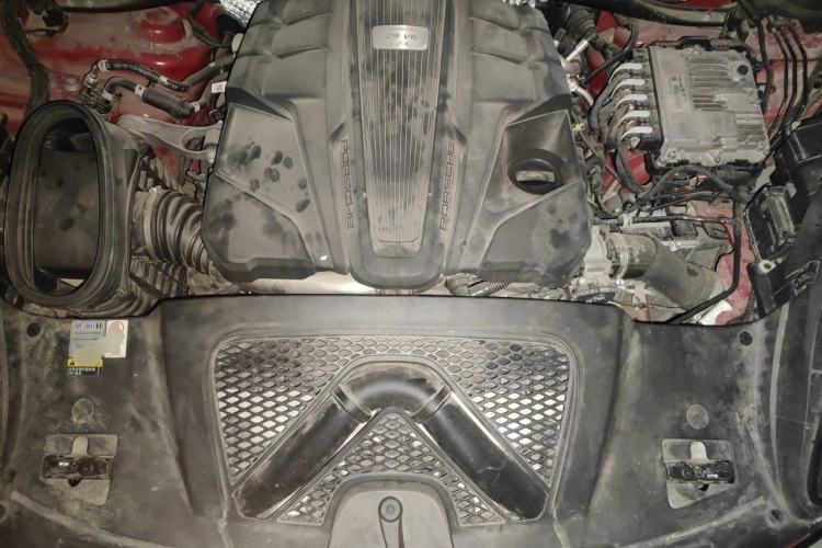 Used Porsche Macan 2020 Macan GTS 2.9T Engine Bay