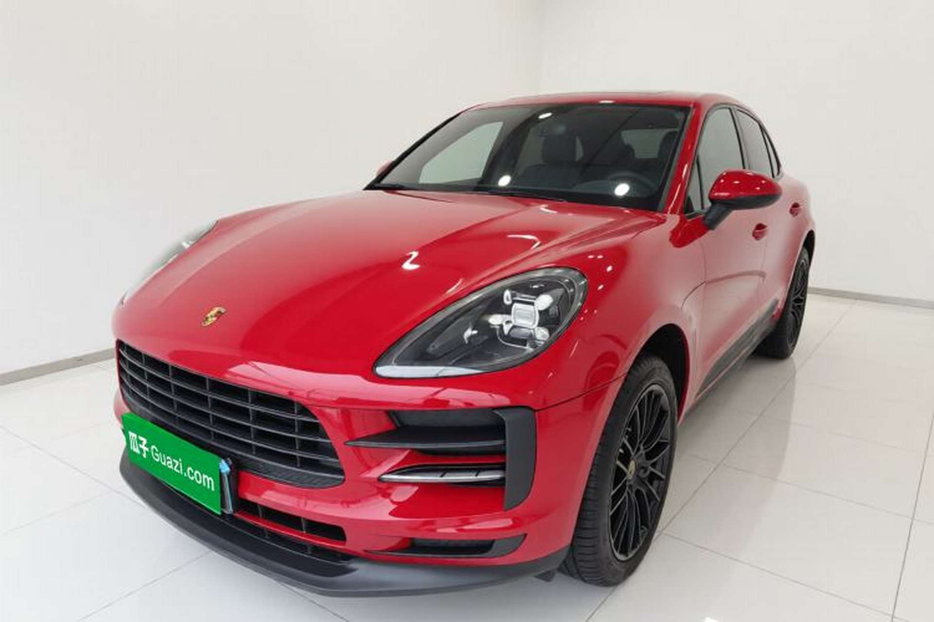 Used Porsche Macan 2020 Macan 2.0T Front Left 45 Deg