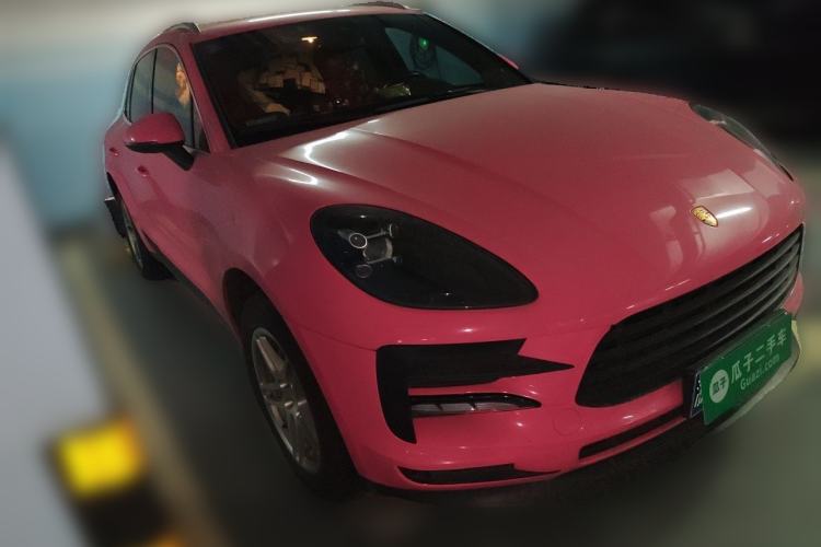 Used Porsche Macan 2020 Macan 2.0T Front Right 45 Deg