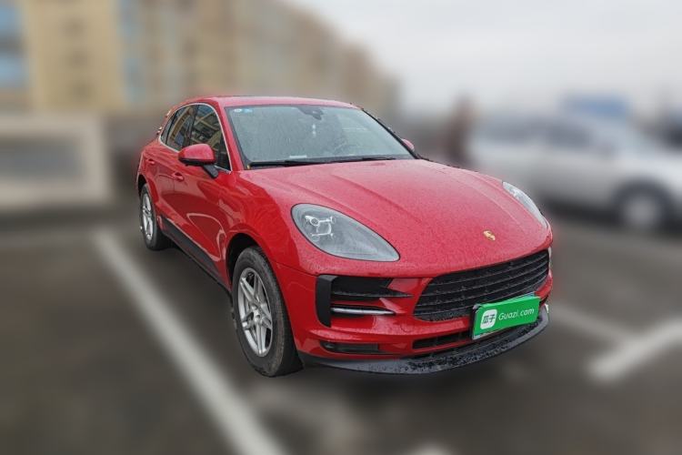 Used Porsche Macan 2020 Macan 2.0T Front Right 45 Deg