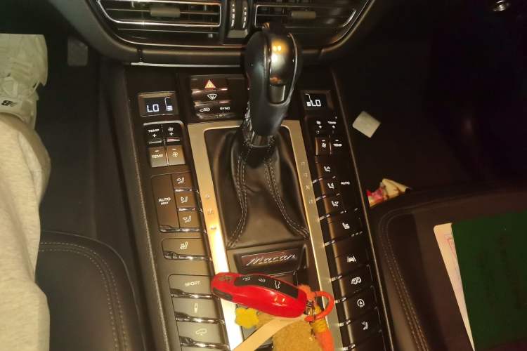 Used Porsche Macan 2020 Macan GTS 2.9T Gear Lever