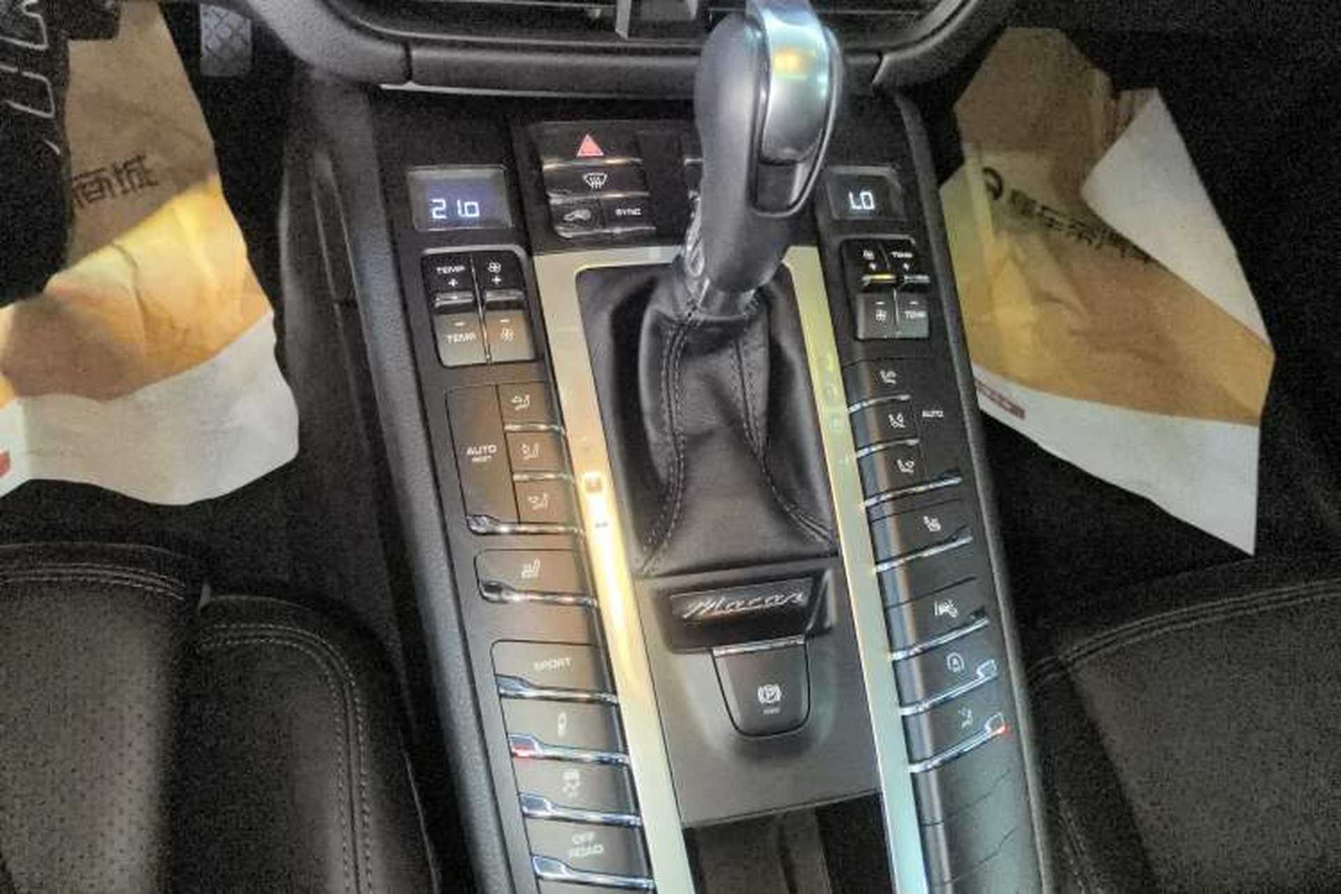 Used Porsche Macan 2020 Macan 2.0T Gear Lever