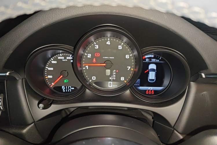 Used Porsche Macan 2020 Macan 2.0T Instrument Cluster