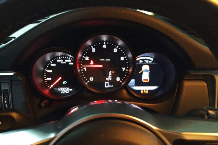 Used Porsche Macan 2020 Macan 2.0T Instrument Cluster