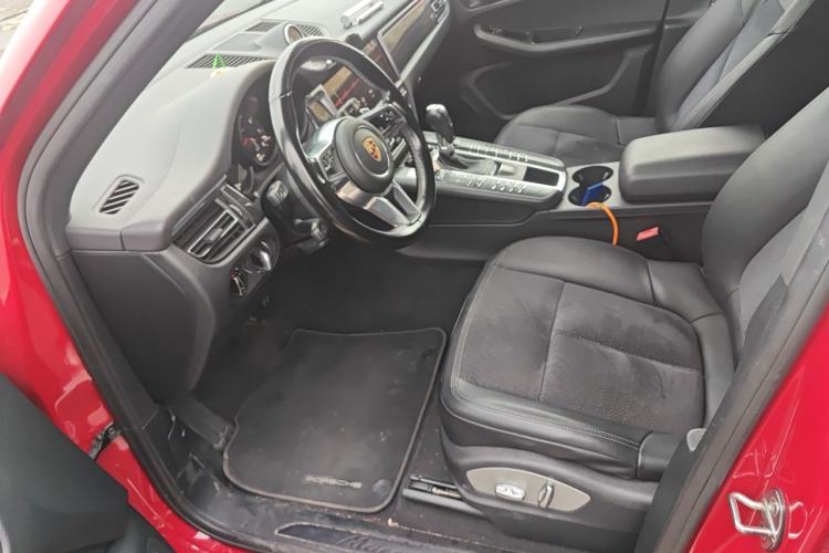 Used Porsche Macan 2020 Macan 2.0T Left Front Seat