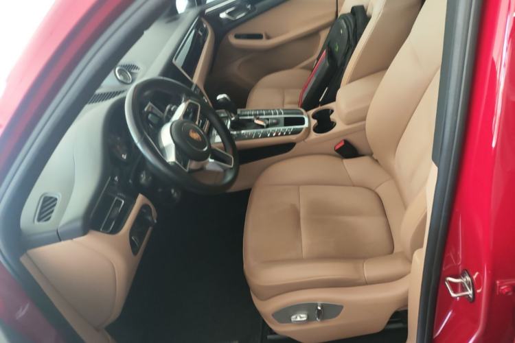 Used Porsche Macan 2020 Macan S 3.0T Left Front Seat