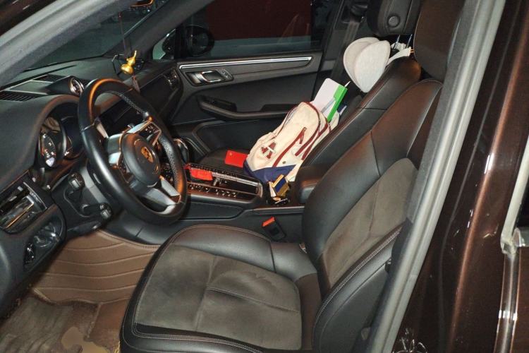 Used Porsche Macan 2020 Macan 2.0T Left Front Seat