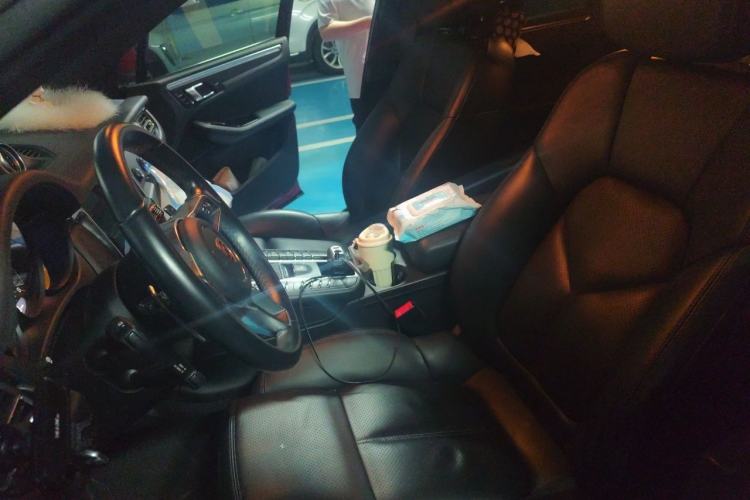Used Porsche Macan 2020 Macan 2.0T Left Front Seat