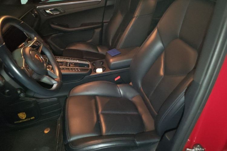 Used Porsche Macan 2020 Macan 2.0T Left Front Seat