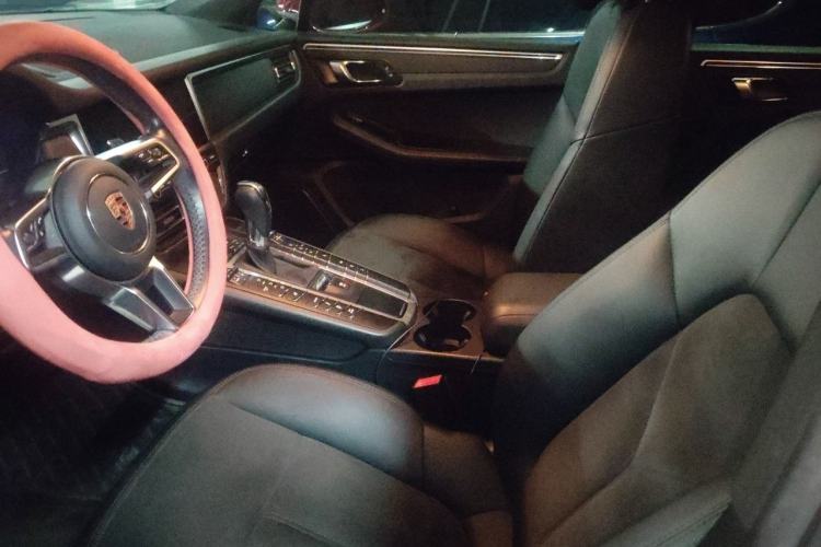 Used Porsche Macan 2020 Macan 2.0T Left Front Seat