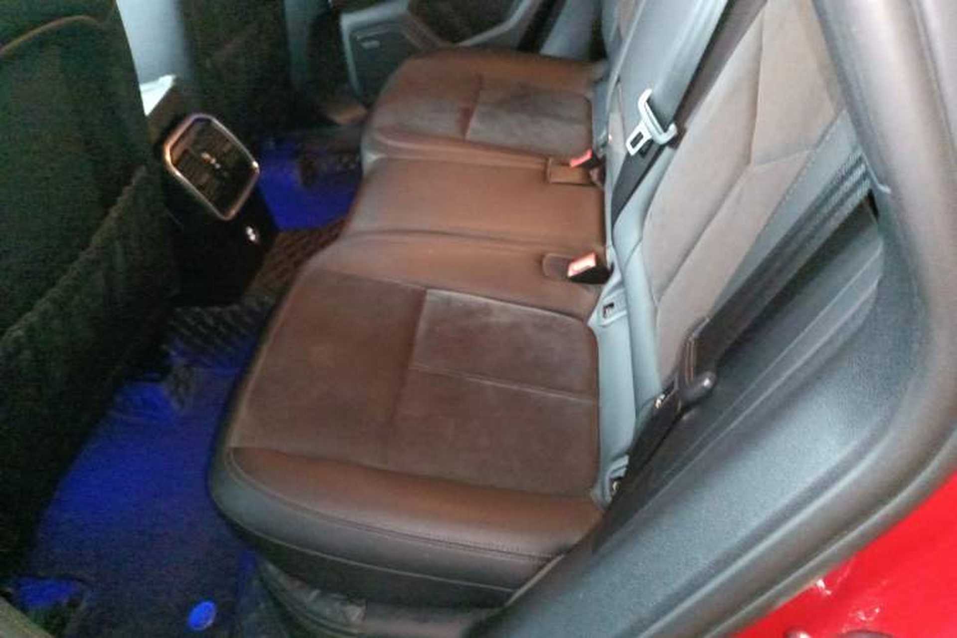 Used Porsche Macan 2020 Macan 2.0T Left Rear Seat