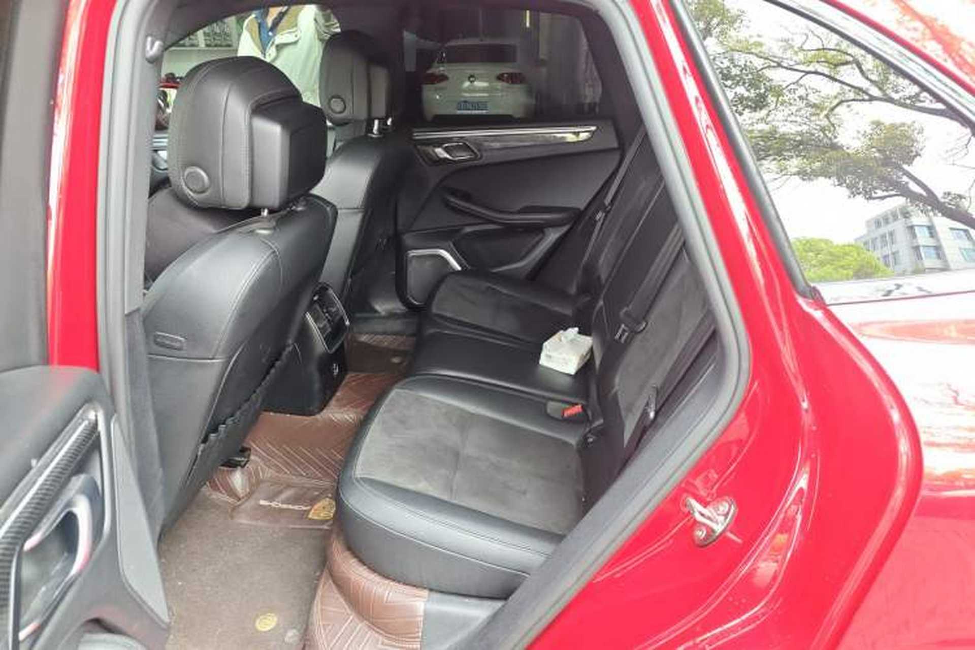 Used Porsche Macan 2020 Macan 2.0T Left Rear Seat