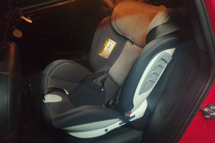 Used Porsche Macan 2020 Macan 2.0T Left Rear Seat
