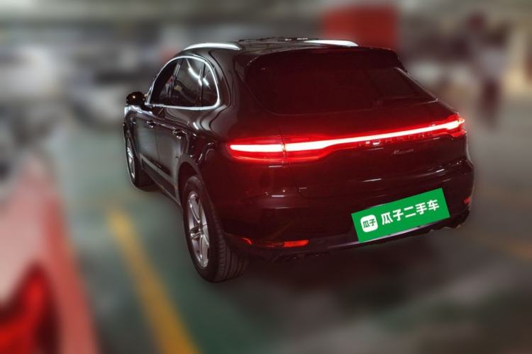 Used Porsche Macan 2020 Macan 2.0T Rear Left 45 Deg