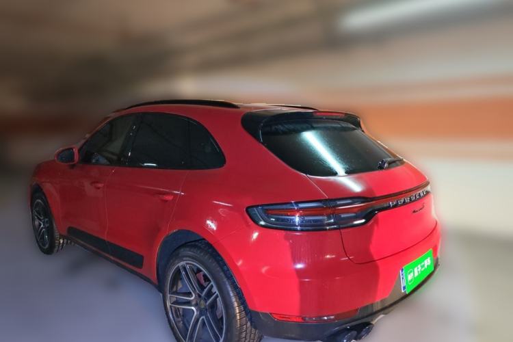 Used Porsche Macan 2020 Macan 2.0T Rear Left 45 Deg