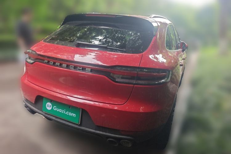 Used Porsche Macan 2020 Macan 2.0T Rear Right 45 Deg