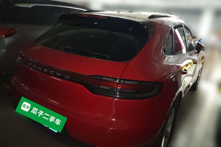 Used Porsche Macan 2020 Macan 2.0T Rear Right 45 Deg